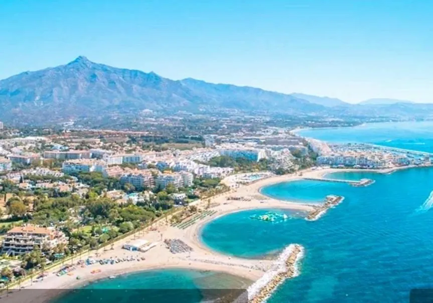 En La Playa Piscinas Jardines Puerto Banus Wifi Apartment Marbella