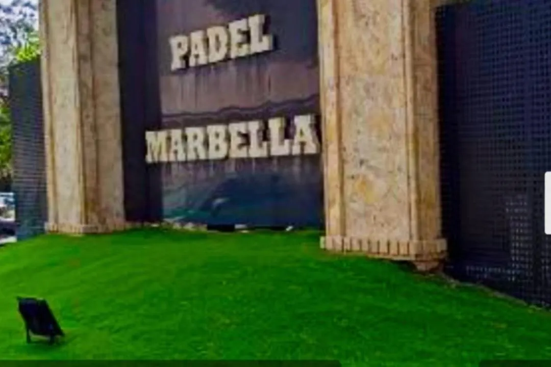 En La Playa Piscinas Jardines Puerto Banus Wifi Apartment Marbella Spain