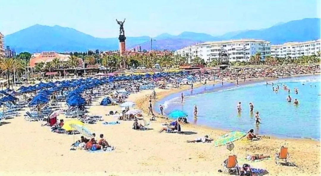 Appartement En La Playa Piscinas Jardines Puerto Banus Wifi à Marbellac
